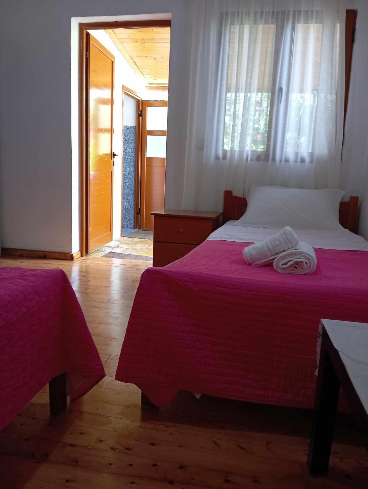 Relaxation Place Hotel Himarë Eksteriør billede